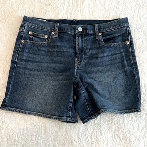 Gap denim shorts size 10
